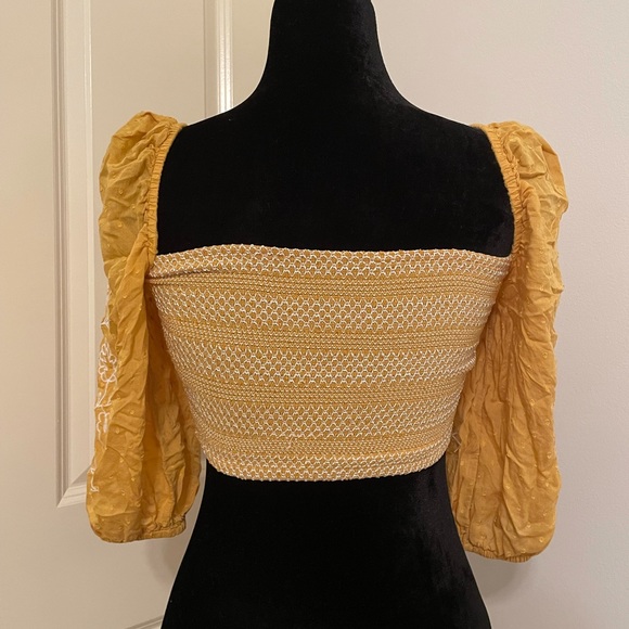 Yellow Cropped Lace Up Top Size Small - Picture 4 of 4